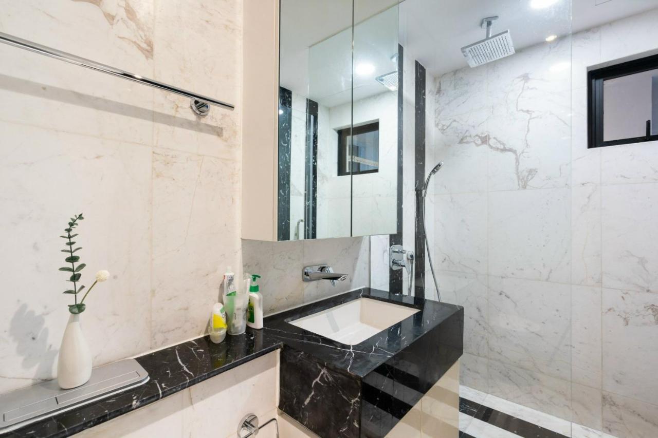 Luxury D1Mension In District 1 Freepoolsaunagym Bandar Ho Chi Minh Luaran gambar