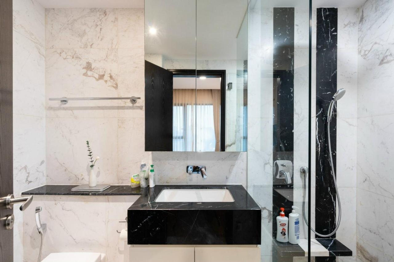 Luxury D1Mension In District 1 Freepoolsaunagym Bandar Ho Chi Minh Luaran gambar